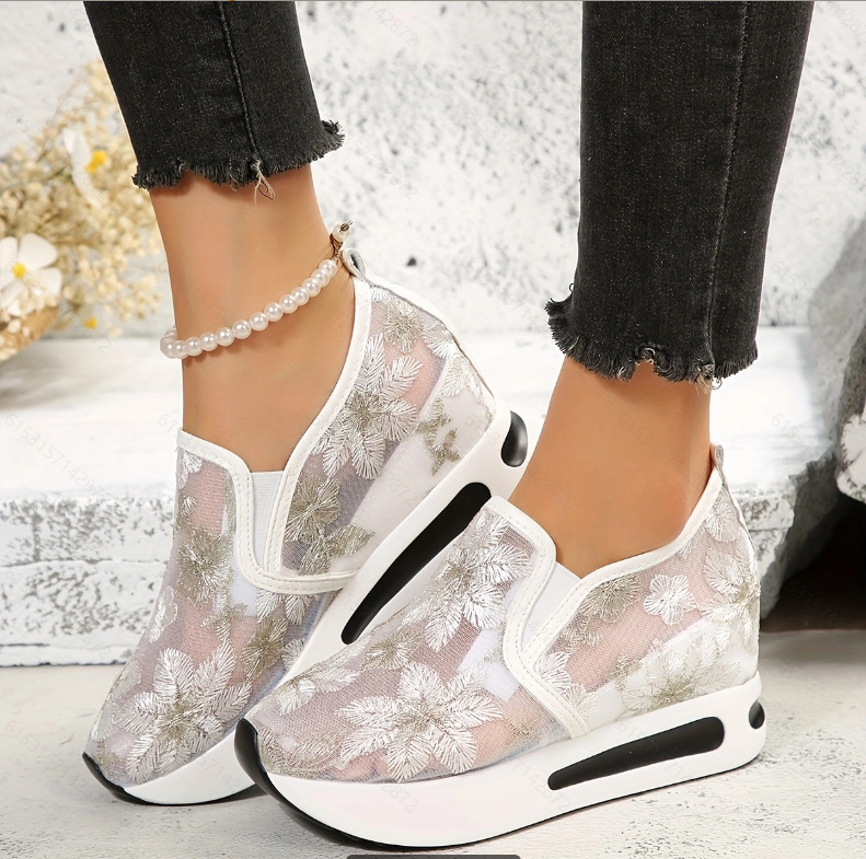 Sports Equipment For Running - Chaussures plates en dentelle à plateforme