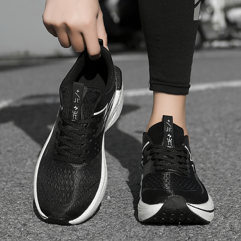 Chaussures pour femmes, basket - Sports Equipment For Running avis et prix